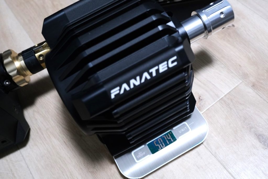 FANATEC （ファナテック） のプレステとXBOX両方対応するダイレクト 